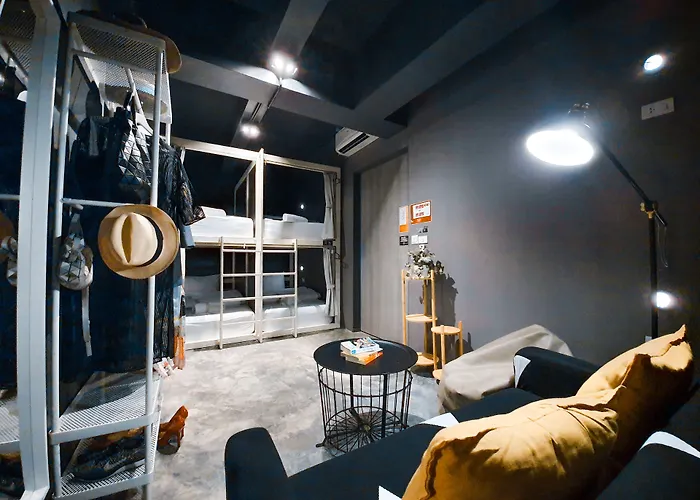 Issara By D Hostel Bangkok