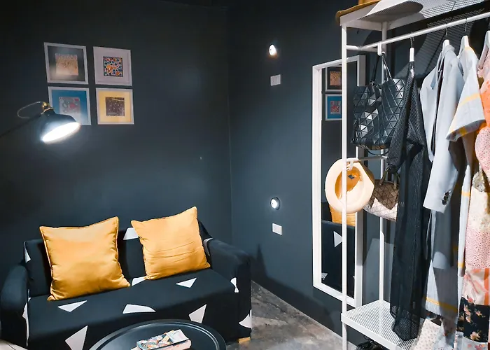 Issara By D Hostel Bangkok
